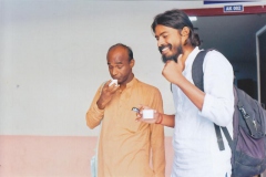 31.-Mr.Karthic-Ganesan-with-Dr.Periadurai